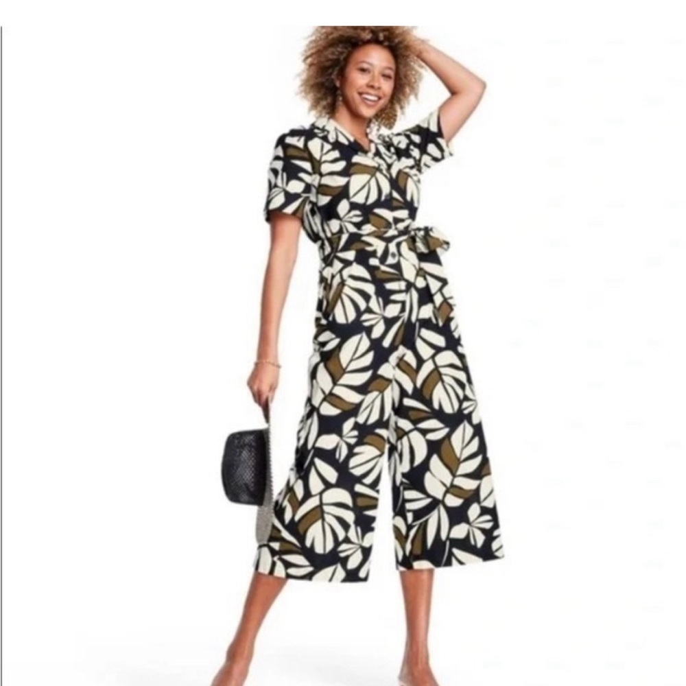 Leaf Print Jumpsuit in Black and White